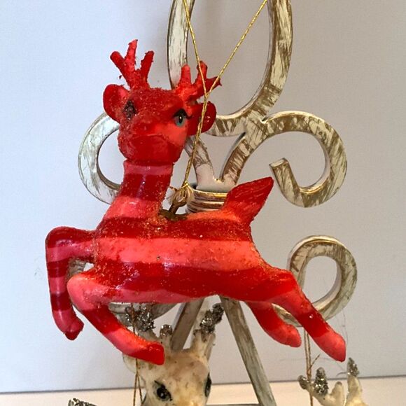3 vintage plastic Reindeer Ornaments; 2 white and one red; glitter edges - Picture 4 of 8